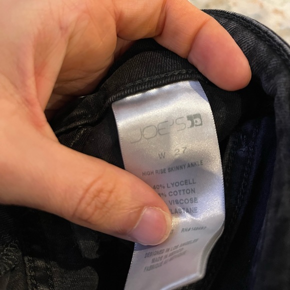 Joes jeans, black fade, button fly, size 27 - Picture 5 of 6